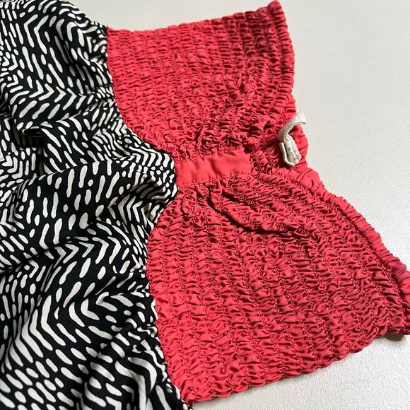 Roxy Women’s Strapless Smocked Mini Dress Black White Pink Size Small Boho Surf - Picture 4 of 8